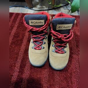 Columbia Newton Ridge Waterproof Hiking Boots 6.5